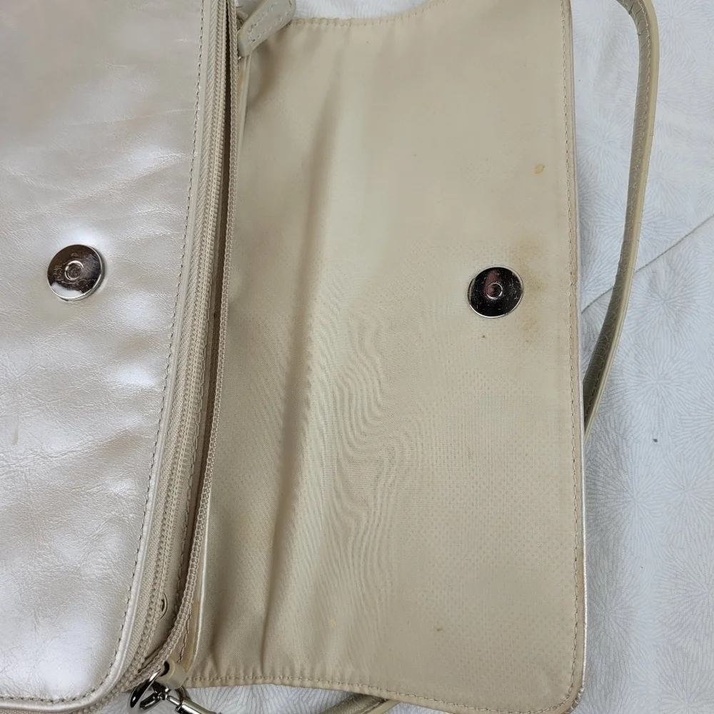 Giani Bernini pearl gray structured leather baguette shoulder office casual bag